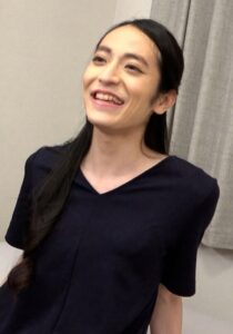 3年ぶりに帰ってきた息子がまさかの超絶ニューハーフ!?姉も父も男らしくなった息子の帰りを待っていると…